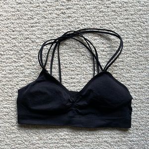 Cross back sports bra